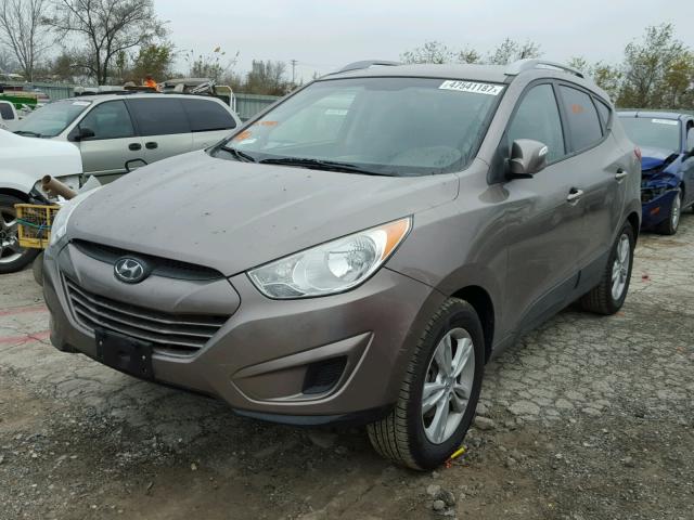 KM8JUCAC2CU431113 - 2012 HYUNDAI TUCSON GLS BROWN photo 2