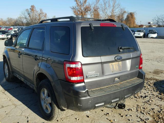 1FMCU0DG6BKA06011 - 2011 FORD ESCAPE XLT GRAY photo 3