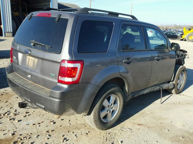 1FMCU0DG6BKA06011 - 2011 FORD ESCAPE XLT GRAY photo 4