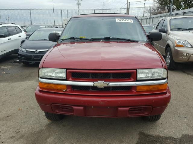 1GNCS18X13K136197 - 2003 CHEVROLET BLAZER MAROON photo 9