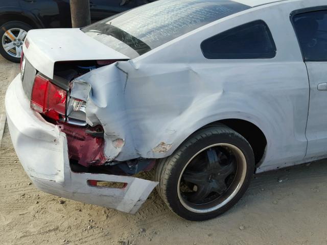 1ZVFT80N475342895 - 2007 FORD MUSTANG GRAY photo 9