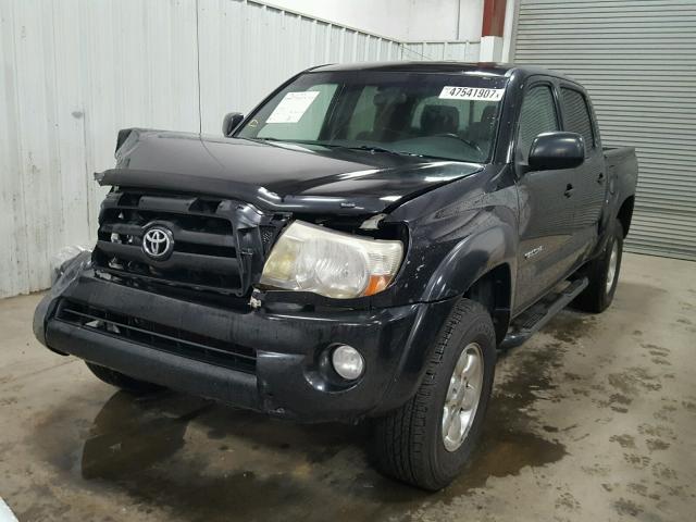 5TEJU62N06Z211891 - 2006 TOYOTA TACOMA DOU BLACK photo 2