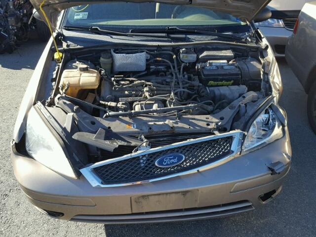 1FAFP36N65W195882 - 2005 FORD FOCUS ZXW TAN photo 7