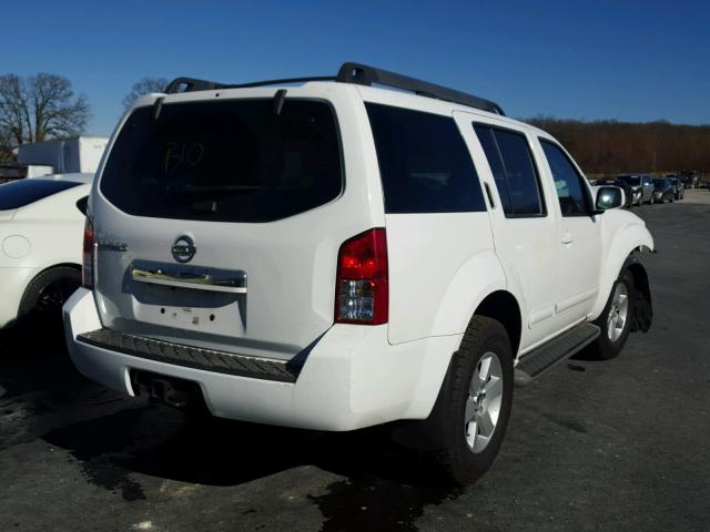 5N1AR1NN2BC605624 - 2011 NISSAN PATHFINDER WHITE photo 4