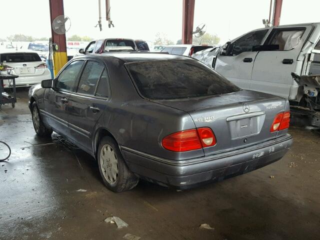 WDBJF25F5WA646017 - 1998 MERCEDES-BENZ E 300TD PURPLE photo 3