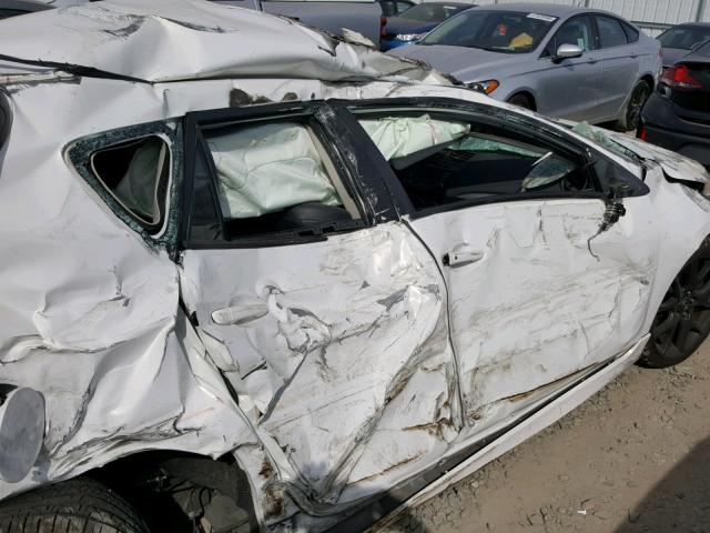 JM1BL1L40D1783387 - 2013 MAZDA SPEED 3 WHITE photo 9