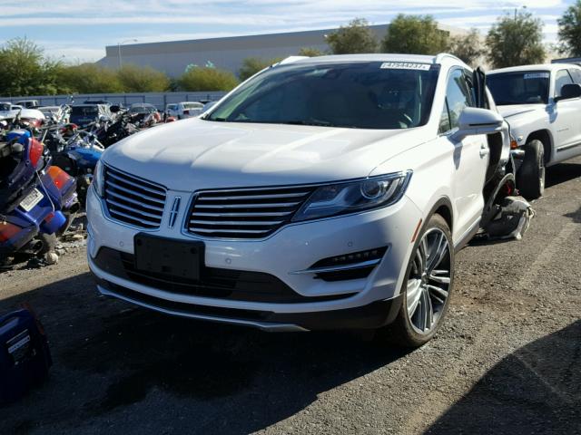 5LMTJ2AH5FUJ46933 - 2015 LINCOLN MKC WHITE photo 2