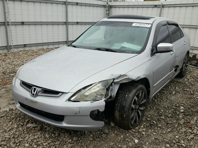 1HGCM56644A035040 - 2004 HONDA ACCORD EX SILVER photo 2