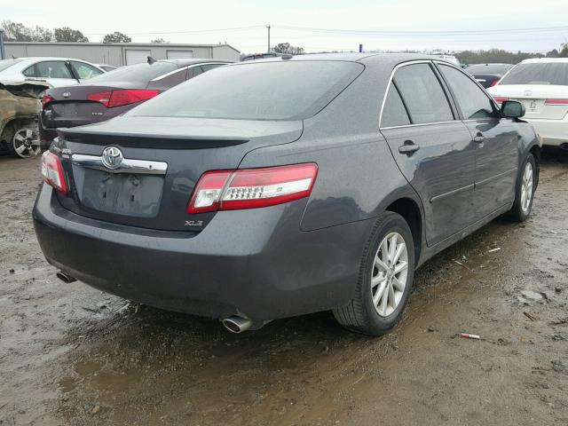 4T1BK3EK1BU614948 - 2011 TOYOTA CAMRY SE GRAY photo 4