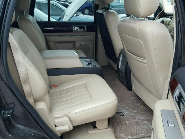 5LMFU28515LJ04232 - 2005 LINCOLN NAVIGATOR CHARCOAL photo 6