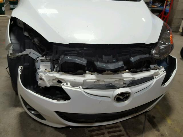 JM1DE1LY1D0162980 - 2013 MAZDA MAZDA2 WHITE photo 10