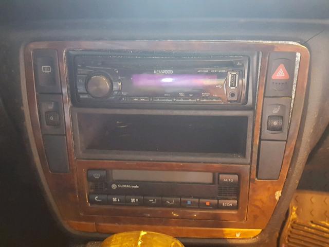 WVWLH63B01E033008 - 2001 VOLKSWAGEN PASSAT GLX BLACK photo 9