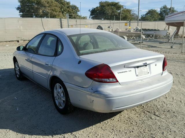 1FAFP53U85A307800 - 2005 FORD TAURUS SE SILVER photo 3