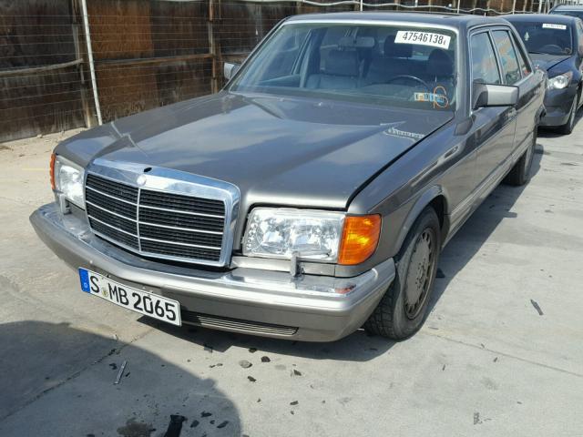 WDBCA39E5LA499398 - 1990 MERCEDES-BENZ 560 SEL BEIGE photo 2