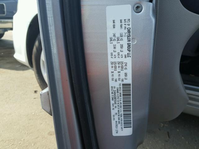 2D4RN4DG9BR765405 - 2011 DODGE GRAND CARA SILVER photo 10