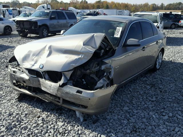 WBANV1C55AC443424 - 2010 BMW 528 XI Or photo 2