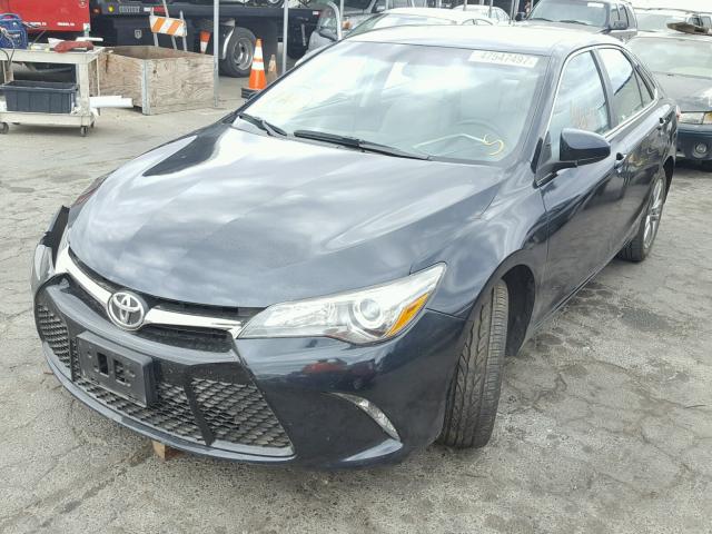 4T1BF1FK3FU971013 - 2015 TOYOTA CAMRY LE CHARCOAL photo 2