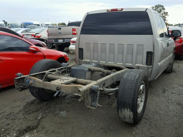 2GCEC19T121172173 - 2002 CHEVROLET SILVERADO GRAY photo 4