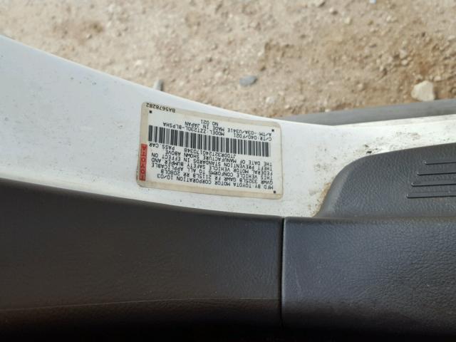 JTDDR32T240170348 - 2004 TOYOTA CELICA GT WHITE photo 10