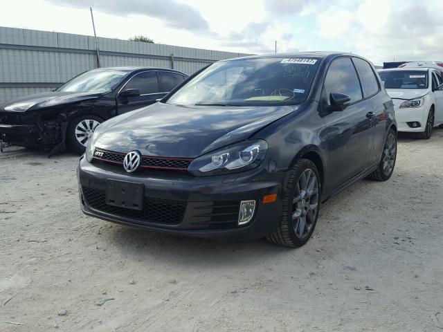 WVWFV7AJXDW067557 - 2013 VOLKSWAGEN GTI GRAY photo 2