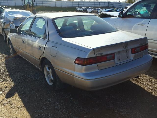 4T1BG22K7VU811966 - 1997 TOYOTA CAMRY CE GOLD photo 3