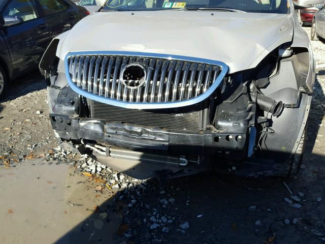 5GAKRCED0CJ181175 - 2012 BUICK ENCLAVE GOLD photo 9