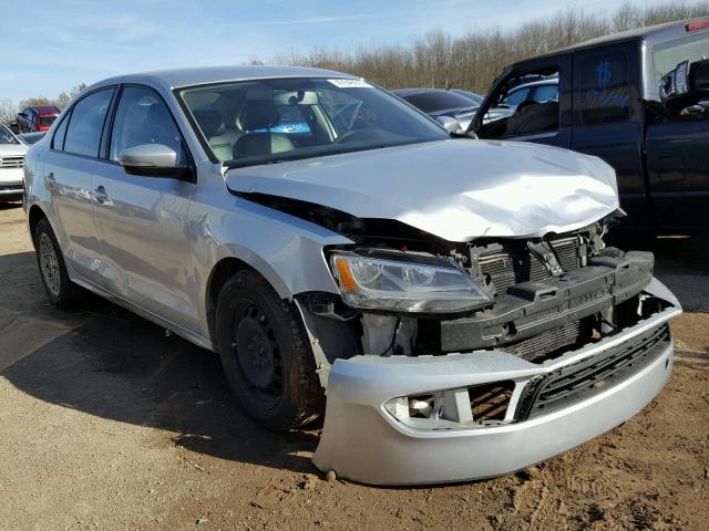 3VWD17AJ3EM360492 - 2014 VOLKSWAGEN JETTA SE SILVER photo 1