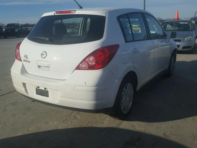 3N1BC1CP5BL381531 - 2011 NISSAN VERSA S WHITE photo 4