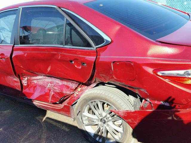 4T1BF1FK2HU754930 - 2017 TOYOTA CAMRY LE 红色 照片 9