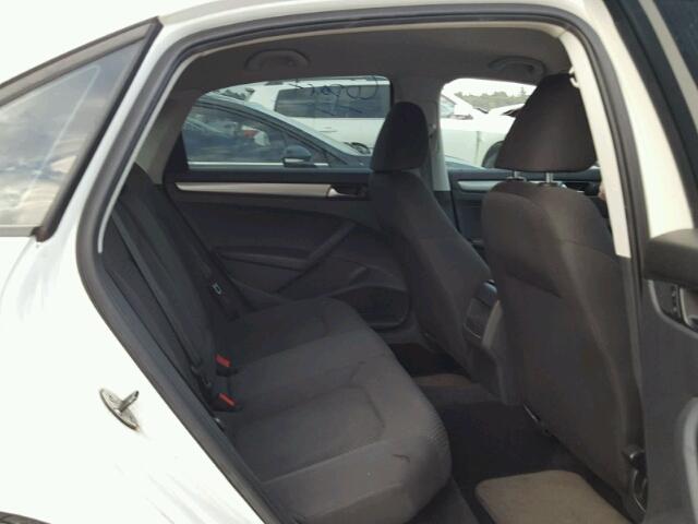 1VWAP7A37DC045763 - 2013 VOLKSWAGEN PASSAT S أبيض صورة 6