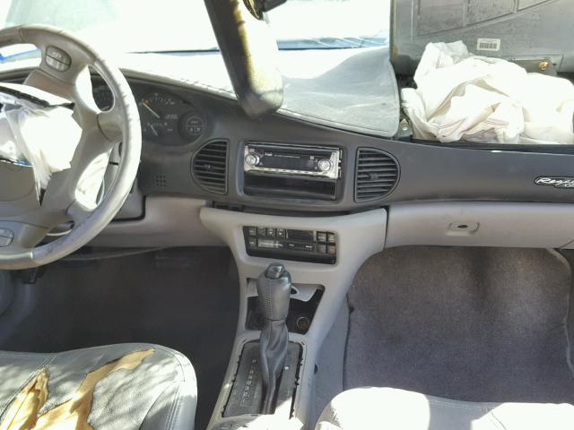 2G4WF551021208812 - 2002 BUICK REGAL GS GREEN photo 9