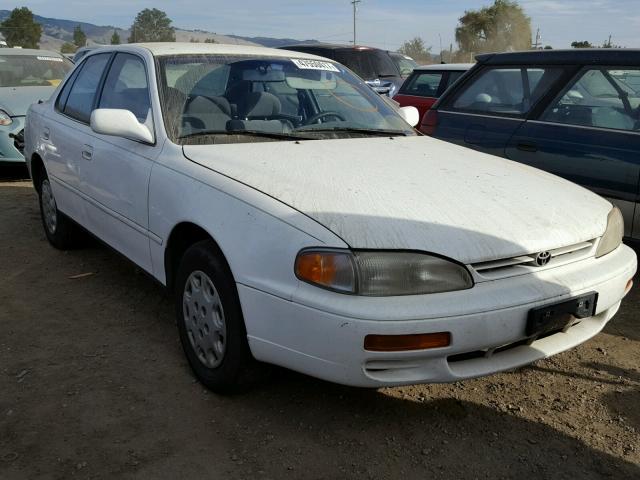 JT2BG12K6T0405480 - 1996 TOYOTA CAMRY DX WHITE photo 1