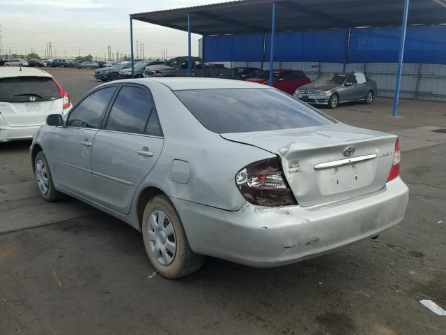 4T1BE32K02U094477 - 2002 TOYOTA CAMRY LE GRAY photo 3