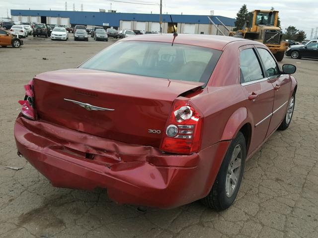 2C3KA43R58H222391 - 2008 CHRYSLER 300 LX RED photo 4