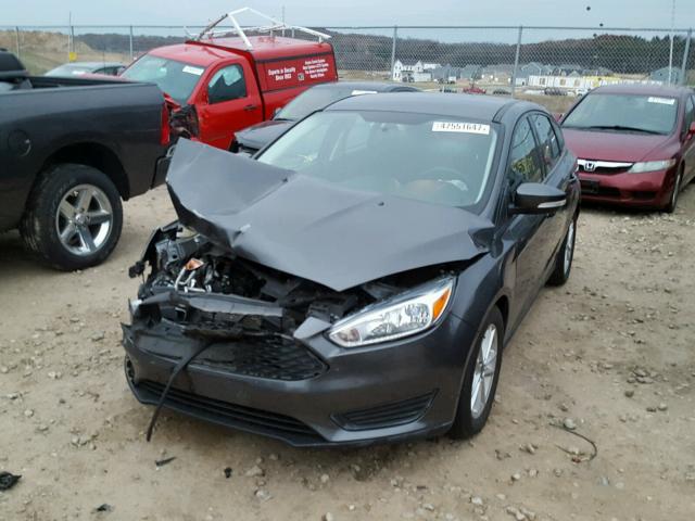 1FADP3K21FL277413 - 2015 FORD FOCUS SE SILVER photo 2