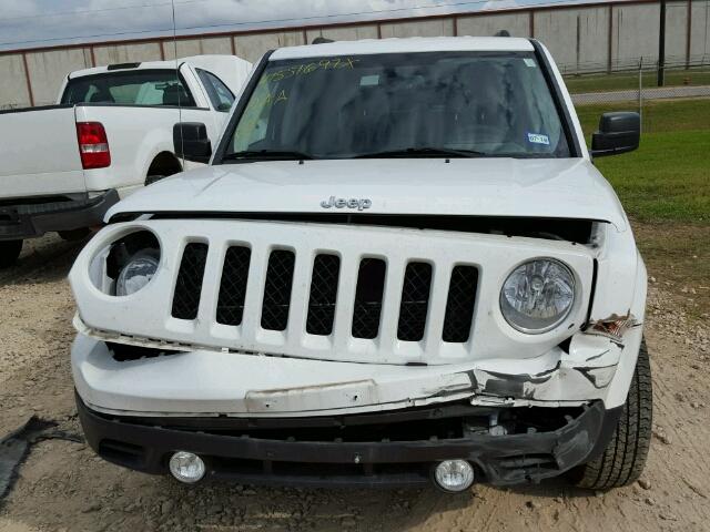 1C4NJPBB5GD554695 - 2016 JEEP PATRIOT SP WHITE photo 9