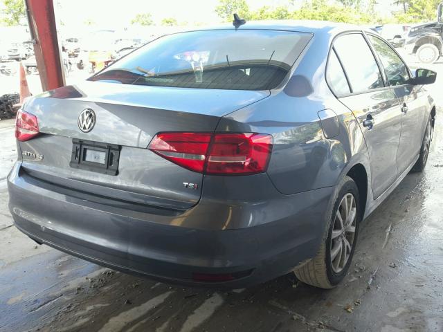 3VWD17AJ5FM240114 - 2015 VOLKSWAGEN JETTA SE CHARCOAL photo 4