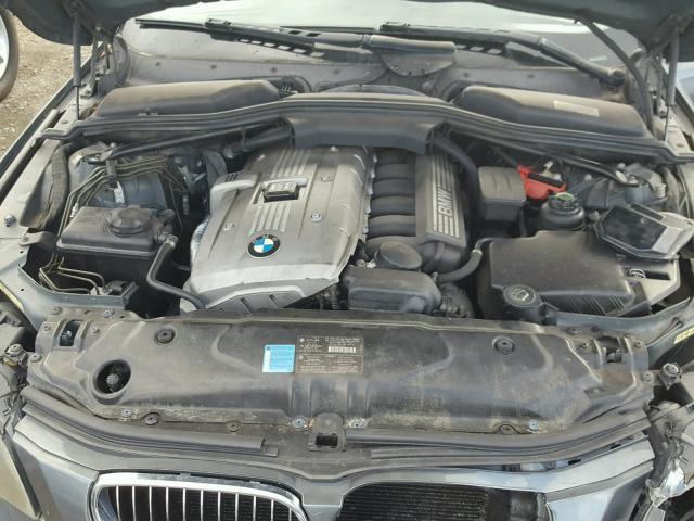 WBANF73546CG69982 - 2006 BMW 530 XI GRAY photo 7