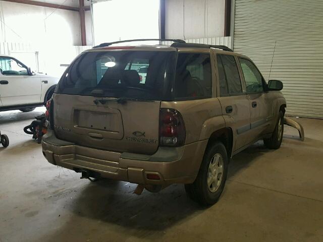 1GNDS13S932157282 - 2003 CHEVROLET TRAILBLAZE TAN photo 4