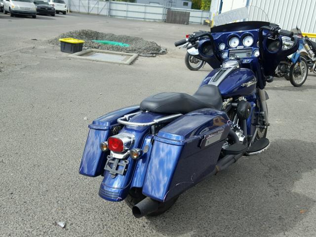 1HD1KBW116Y709975 - 2006 HARLEY-DAVIDSON FLHXI BLUE photo 4