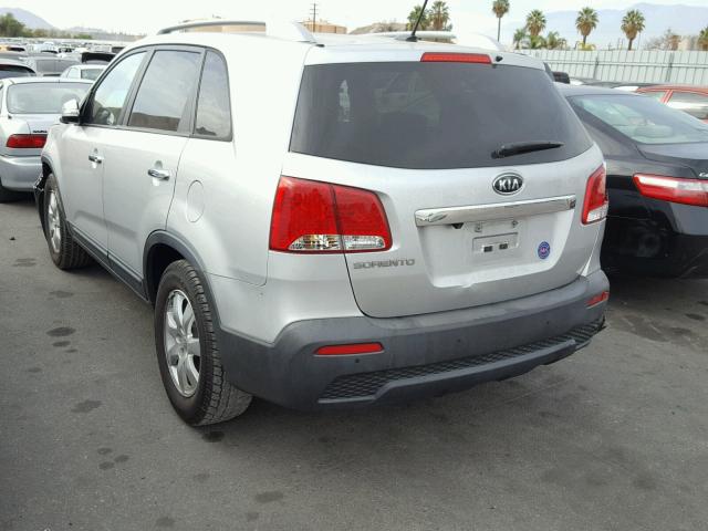 5XYKT3A65CG288858 - 2012 KIA SORENTO BA SILVER photo 3