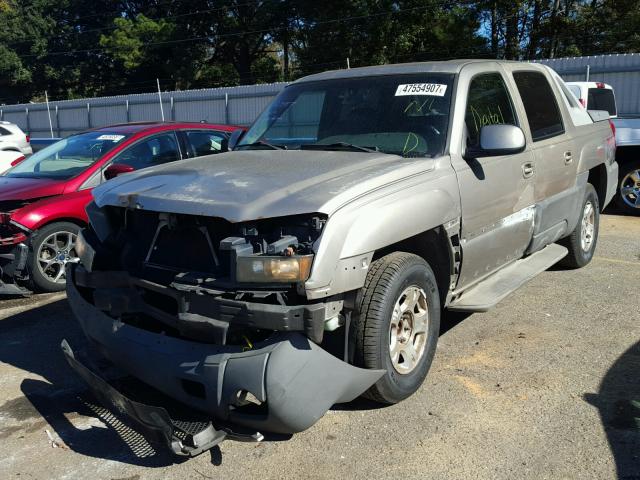 3GNEC13T22G260799 - 2002 CHEVROLET AVALANCHE CREAM photo 2