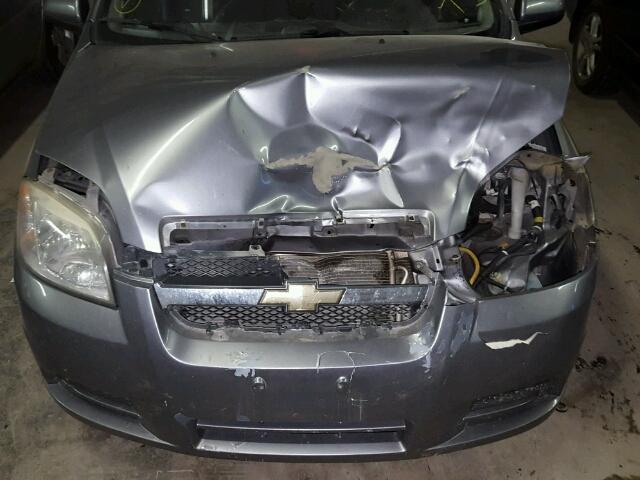 KL1TD56E99B348342 - 2009 CHEVROLET AVEO LS SILVER photo 7