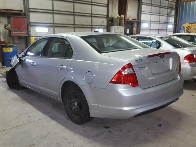 3FAHP0HA0BR267692 - 2011 FORD FUSION SE SILVER photo 3