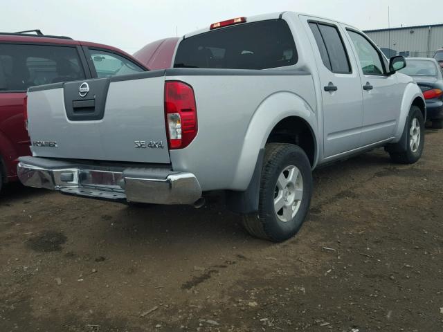 1N6AD07WX8C449955 - 2008 NISSAN FRONTIER C SILVER photo 4