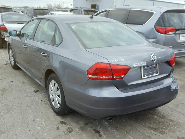 1VWAP7A33DC001081 - 2013 VOLKSWAGEN PASSAT S رمادي صورة 3