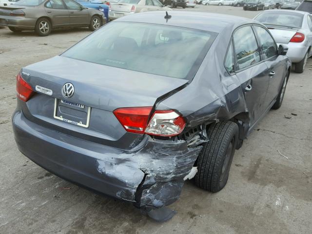 1VWAP7A33DC001081 - 2013 VOLKSWAGEN PASSAT S رمادي صورة 4