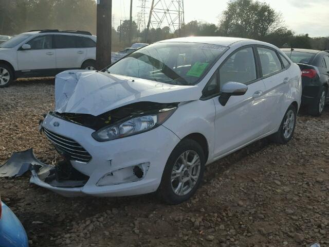 3FADP4BJ3GM136789 - 2016 FORD FIESTA SE WHITE photo 2