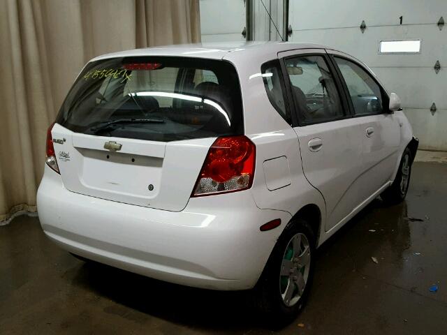 KL1TD66678B248169 - 2008 CHEVROLET AVEO BASE WHITE photo 4