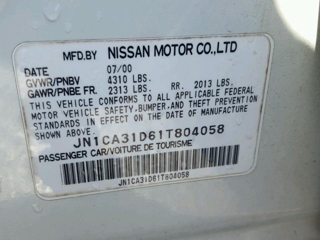 JN1CA31D61T804058 - 2001 NISSAN MAXIMA GXE WHITE photo 10